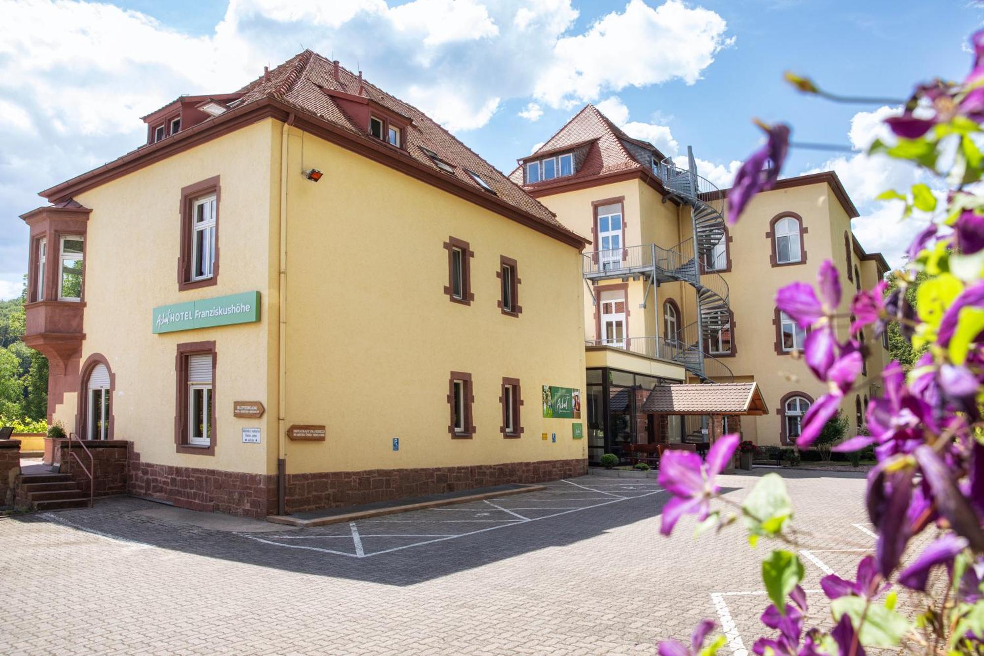 Roomingtons Hotel Franziskushoehe Lohr Экстерьер фото