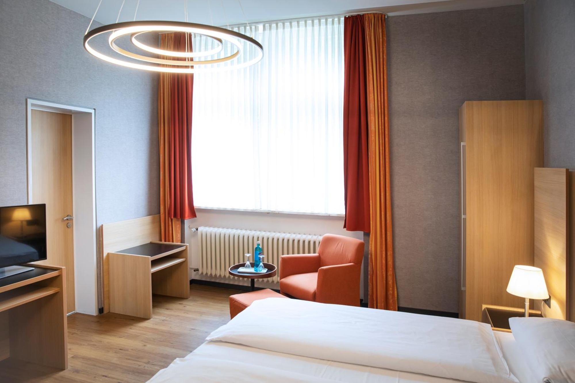 Roomingtons Hotel Franziskushoehe Lohr Экстерьер фото