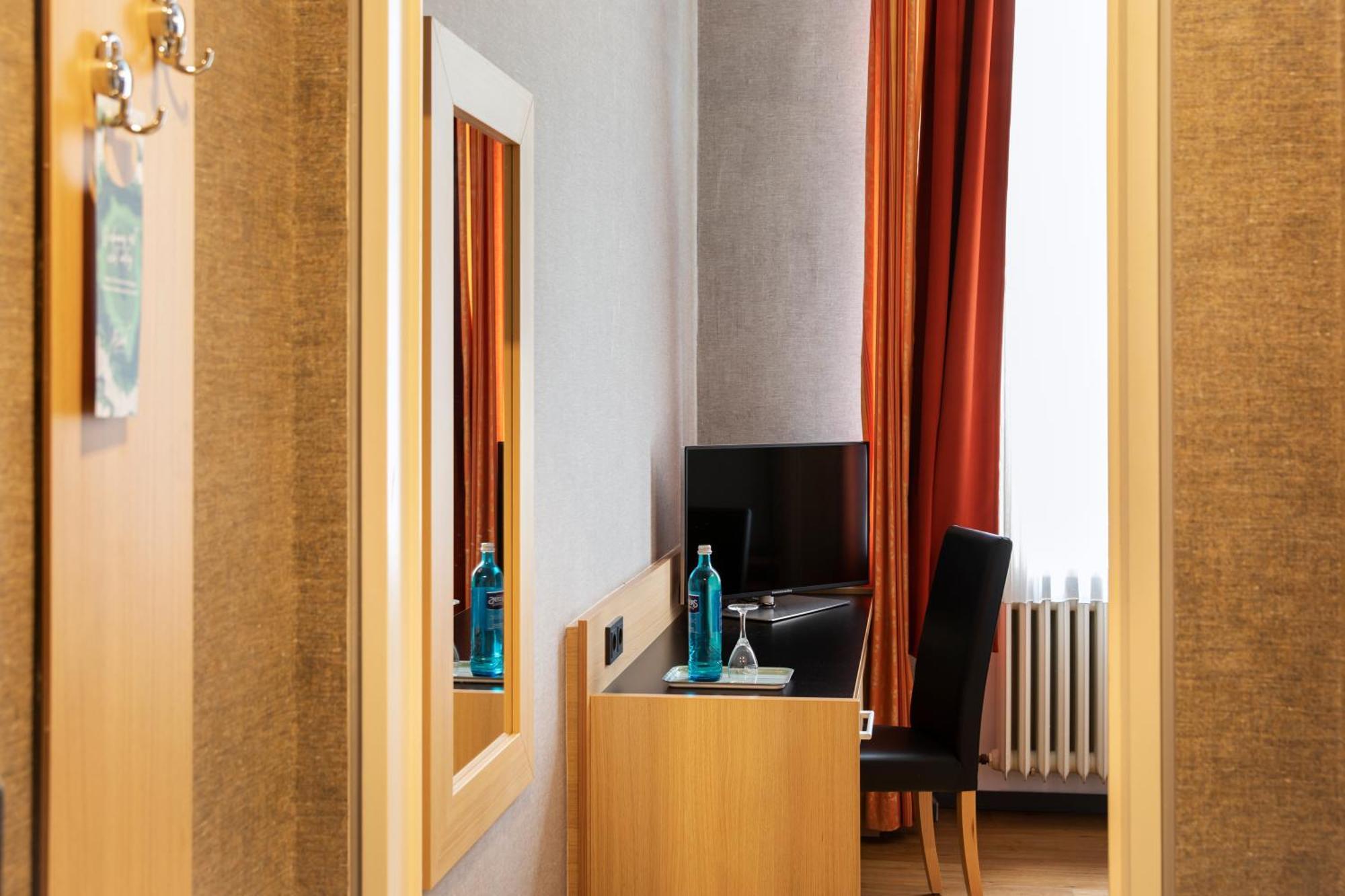 Roomingtons Hotel Franziskushoehe Lohr Экстерьер фото